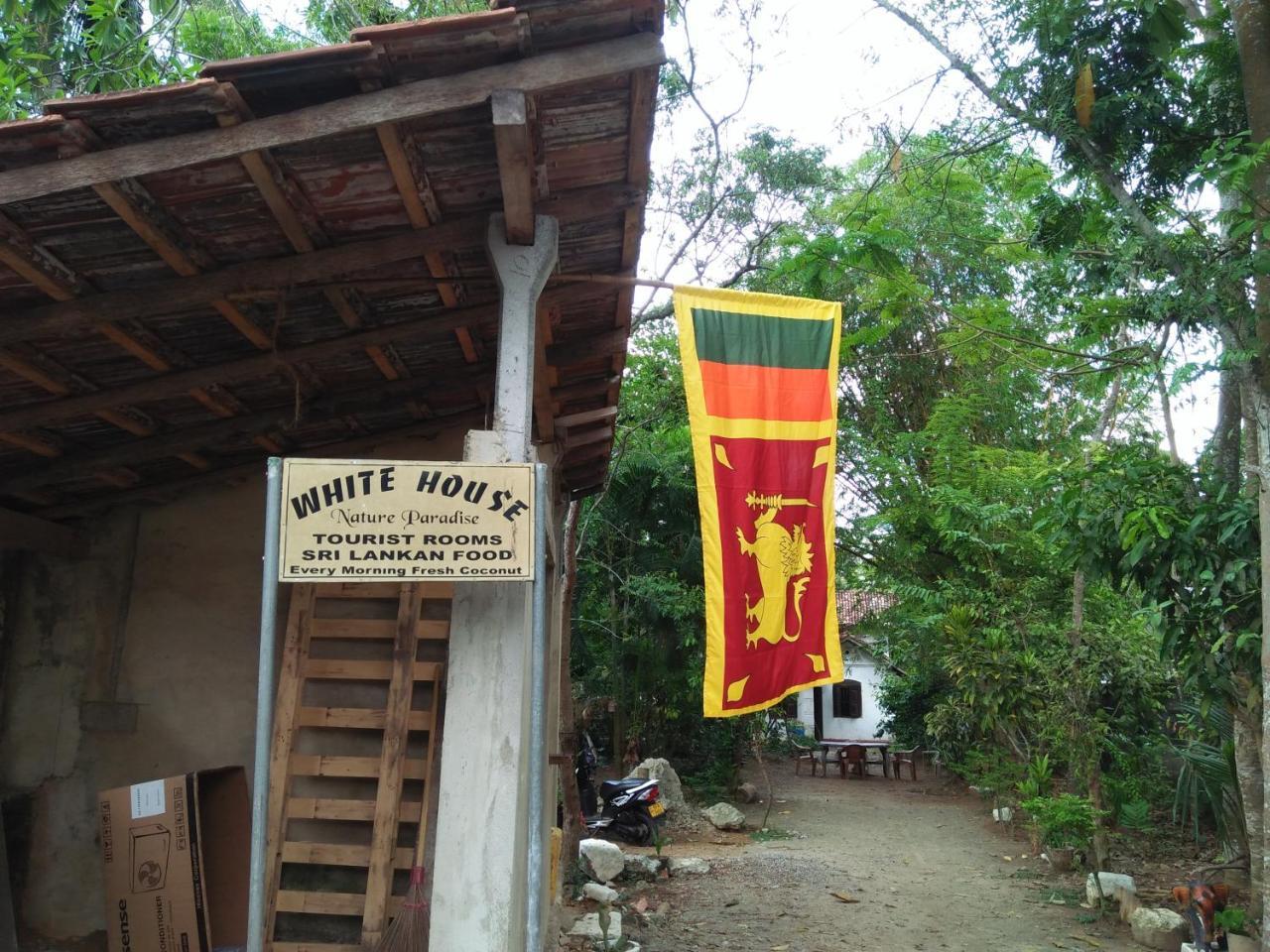 White House Hotel Unawatuna Bagian luar foto